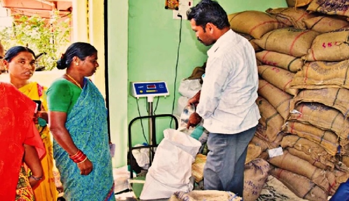 என்ன சொல்றிங்க...இனி, ரேஷன் கடைகளில் வங்கி கணக்கா..?? " இது புதுசா இருக்கே"..!! ???? ?????????...???, ????? ???????? ????? ??????..?? " ??? ?????? ???????"..!!