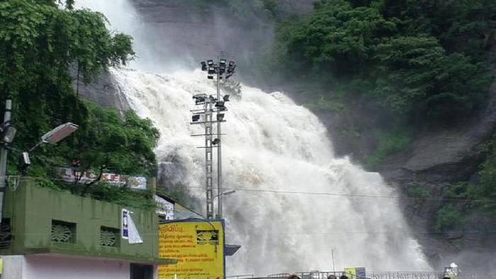 Courtallam falls closed ????? ??????? ??????? ?????????? ????????? ???.. ?????? ????? ????? ????????? ??????? ?????..